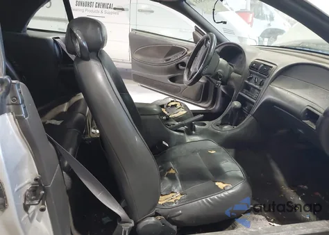 2000 Ford Mustang z USA, uszkodzony, nr VIN 1FAFP4443YF201822